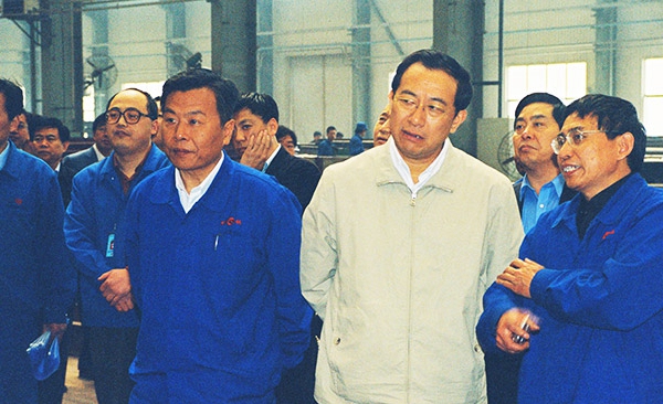 原河南省委常委、鄭州市委書(shū)記王文超在公司車間調(diào)研